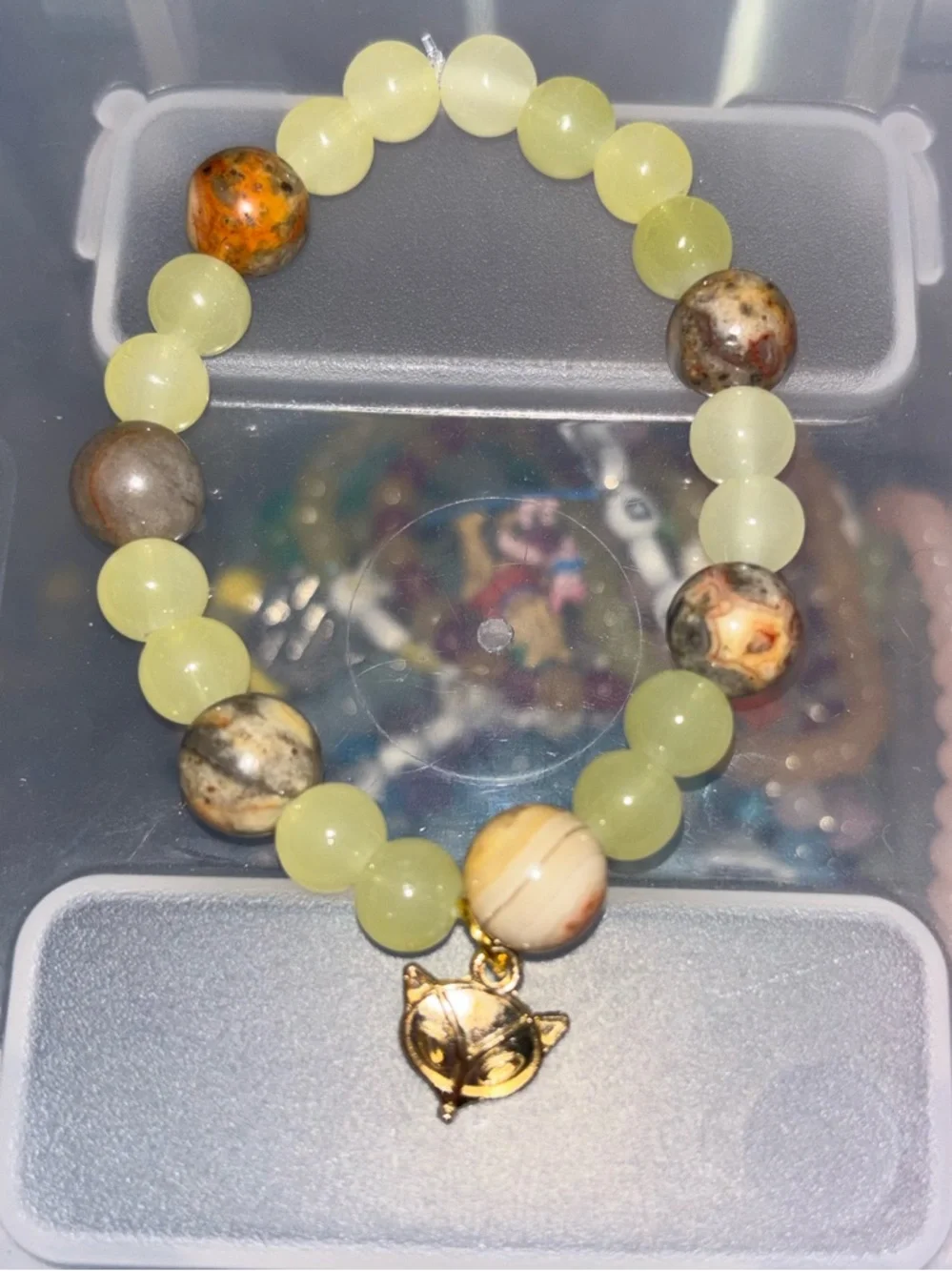 Yellow Jasper foxes handcrafted bracelet - Picture 1 of 3
